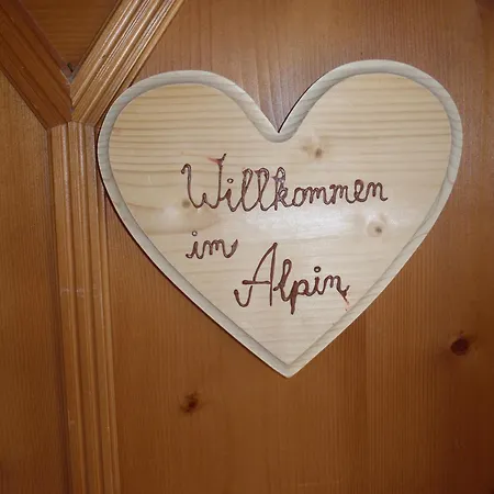 Hotel Alpin Ehrwald Buitenkant foto
