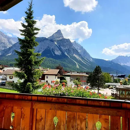 Hotel Alpin Ehrwald Buitenkant foto